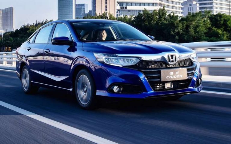 Недорогой Honda Crider с автоматом в России