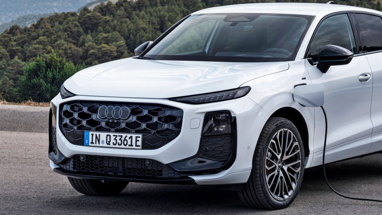 Audi электромобили получают доступ к зарядке Tesla Supercharger